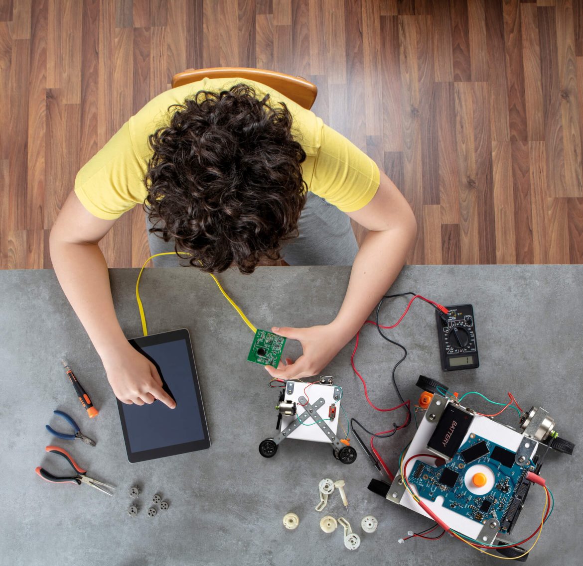 Raspberry Pi Hardware Projects: Supercharging STEM Education